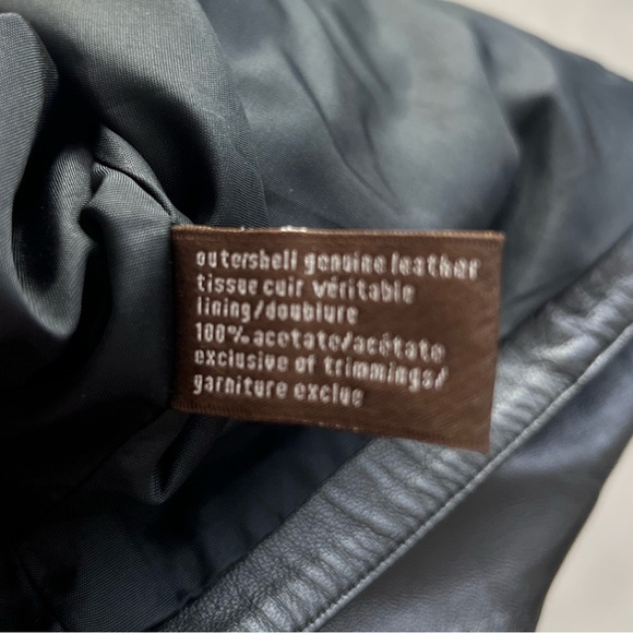 Danier Italian Leather Button Up Vest Black Size Large - Picture 6 of 6